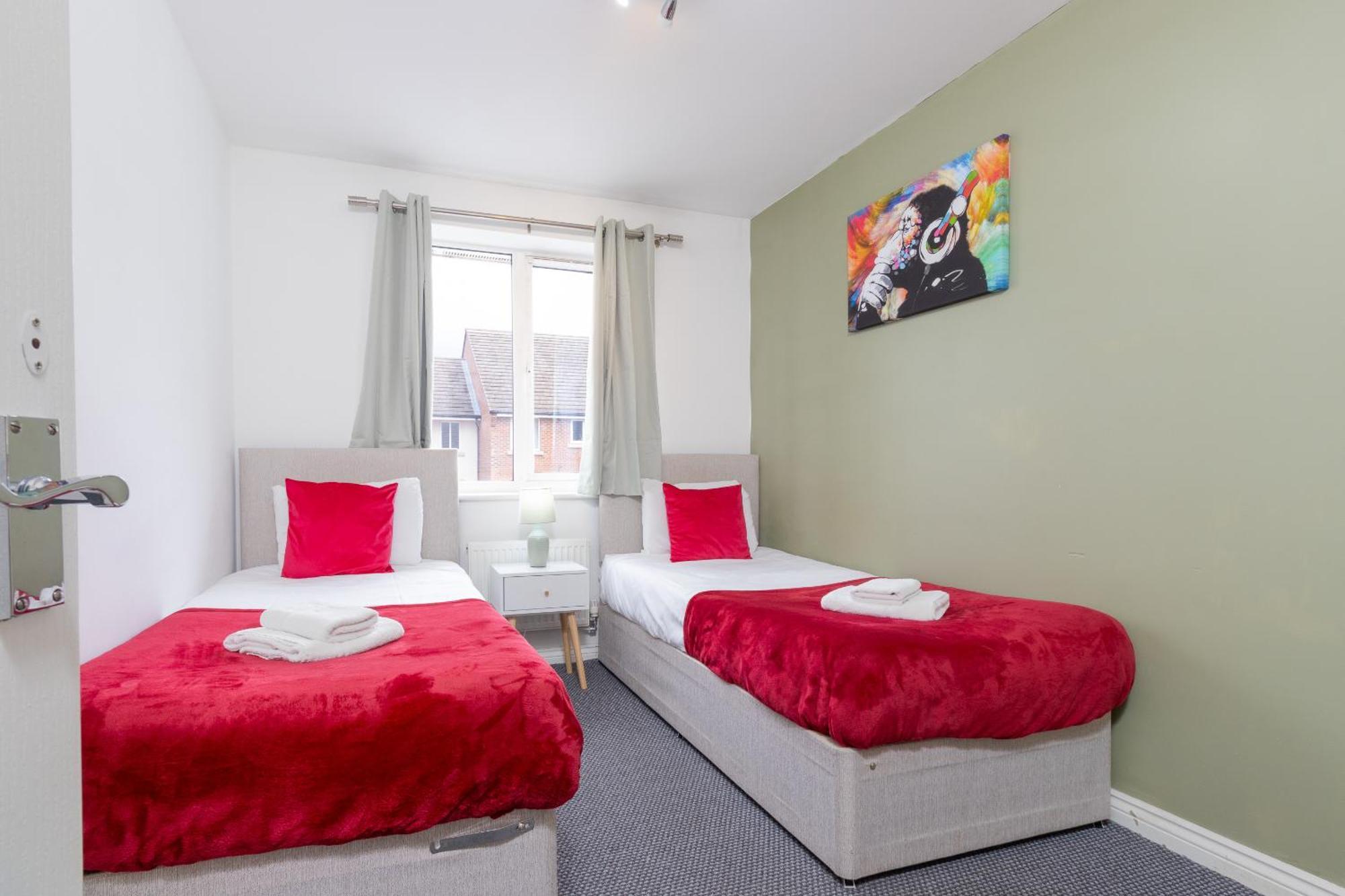 2-Br Executive En-Suite Apartment By Mbiz Coventry Bagian luar foto